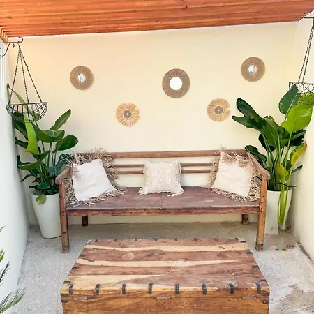 Dom wakacyjny Strawberry Field *
